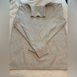 Turtle neck sweater